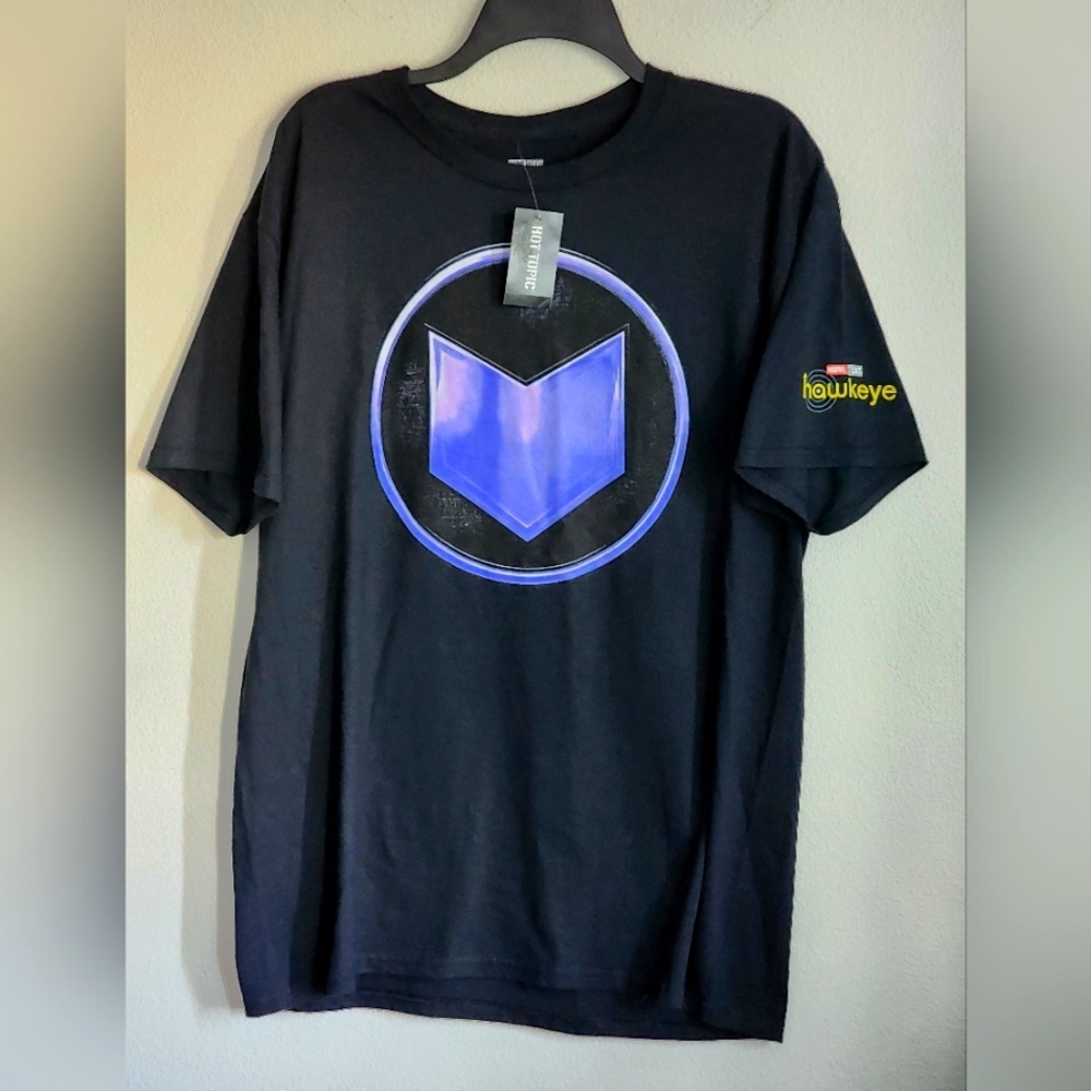 Marvel Studios Hawkeye Short Sleeve Black Purple Arrow T-Shirt Sz LG (NWT)